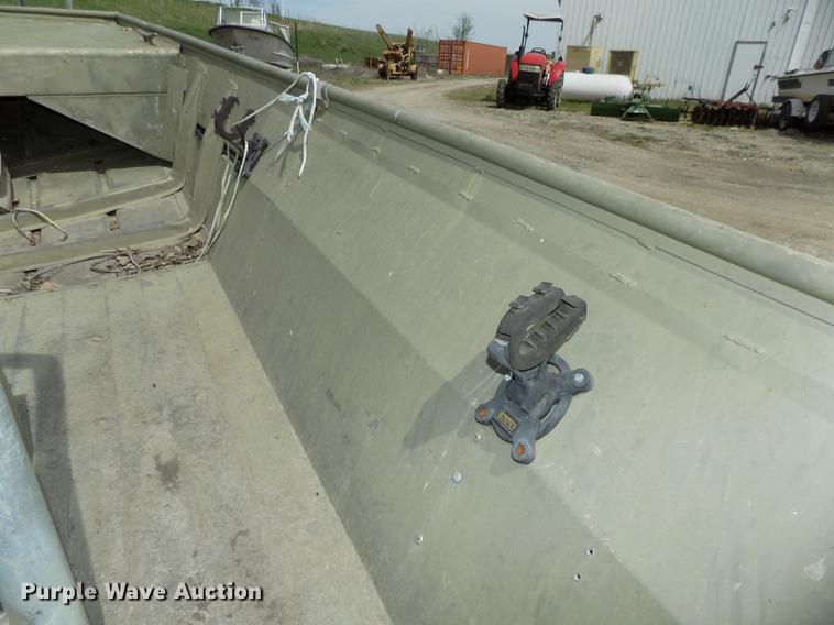 image for item DZ9681 1994 OMC Roughneck 1960H aluminum boat