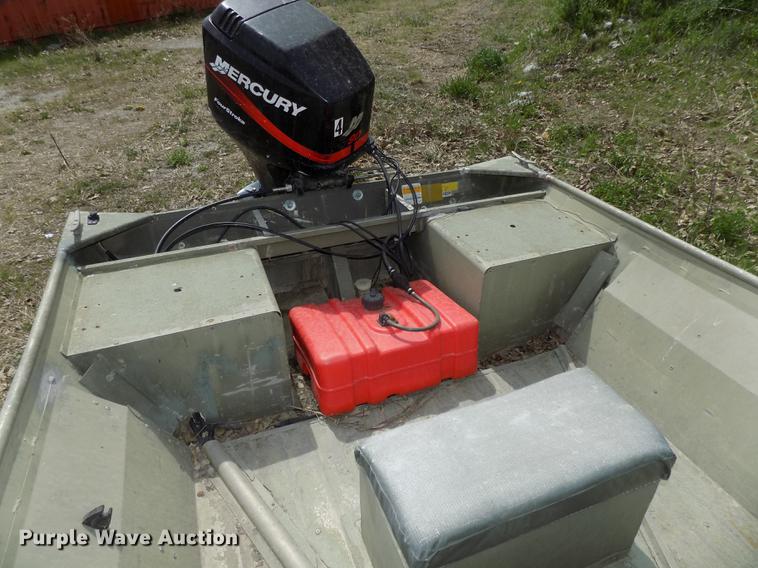 image for item DZ9681 1994 OMC Roughneck 1960H aluminum boat