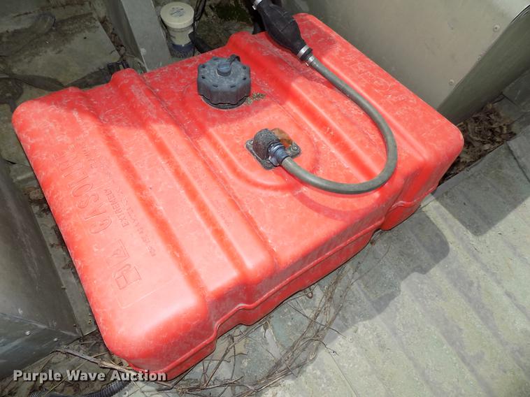 image for item DZ9681 1994 OMC Roughneck 1960H aluminum boat