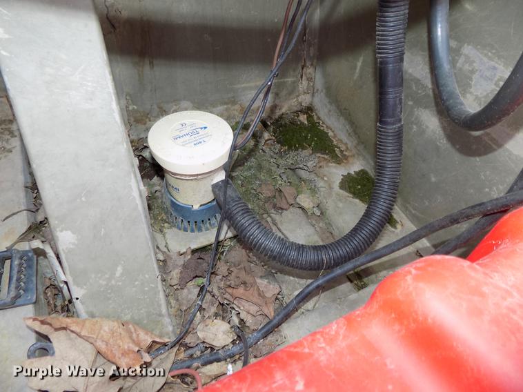 image for item DZ9681 1994 OMC Roughneck 1960H aluminum boat