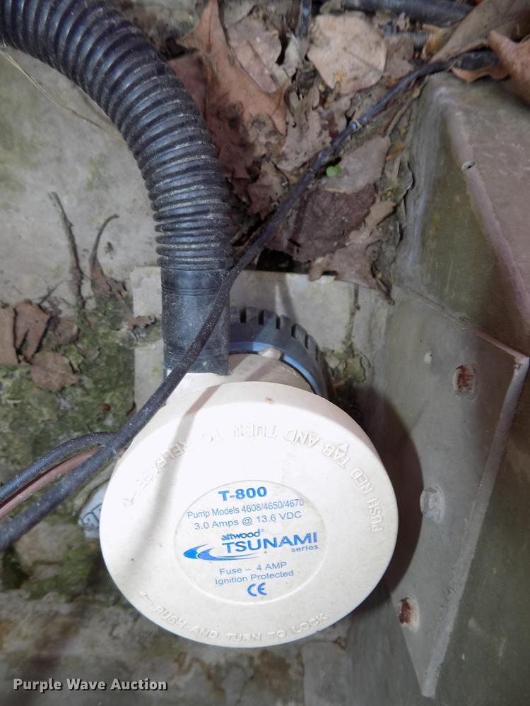 image for item DZ9681 1994 OMC Roughneck 1960H aluminum boat