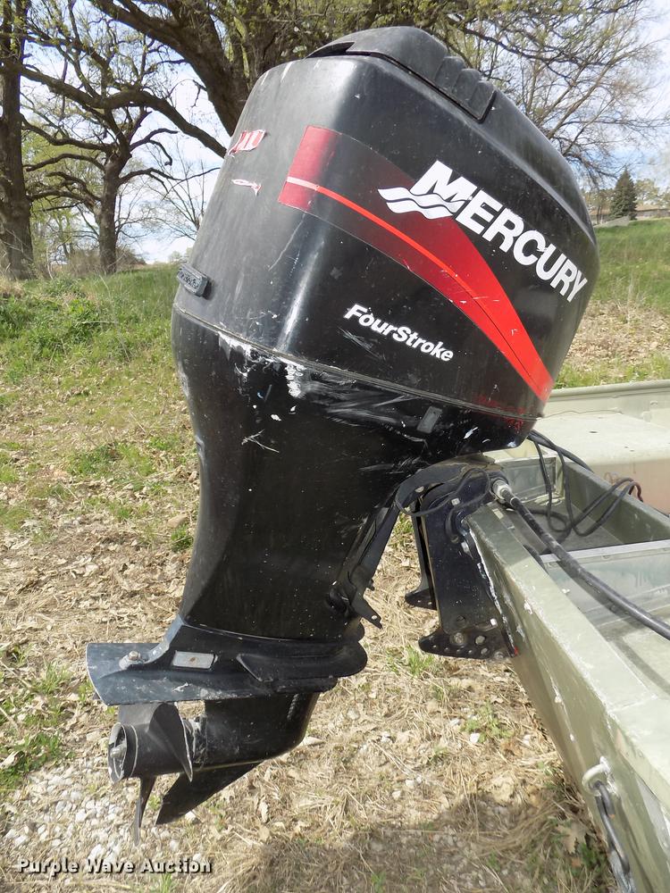 image for item DZ9681 1994 OMC Roughneck 1960H aluminum boat