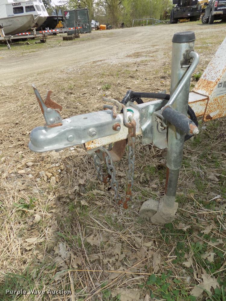 image for item DZ9681 1994 OMC Roughneck 1960H aluminum boat