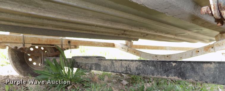 image for item DZ9681 1994 OMC Roughneck 1960H aluminum boat