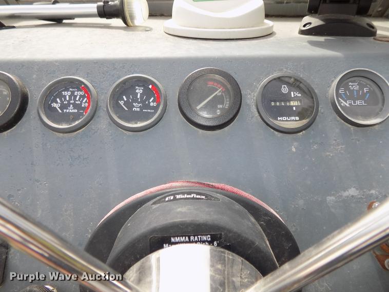 image for item DZ9682 2004 Seamark Kenosha boat