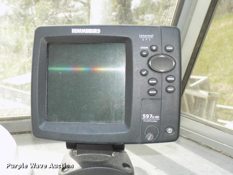 image for item DZ9682 2004 Seamark Kenosha boat