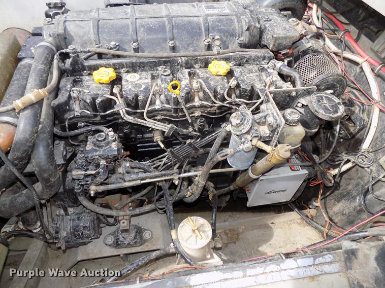 image for item DZ9682 2004 Seamark Kenosha boat