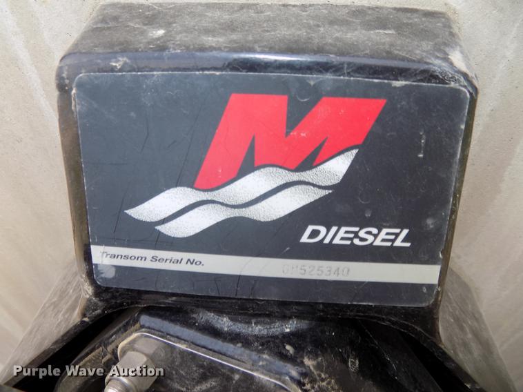 image for item DZ9682 2004 Seamark Kenosha boat