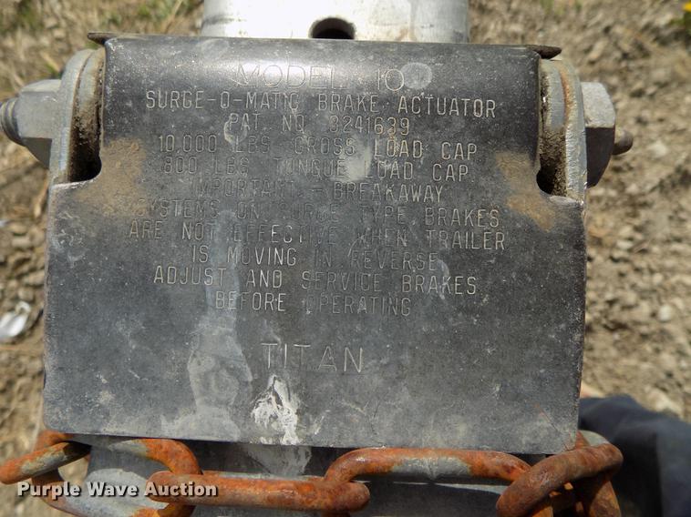 image for item DZ9682 2004 Seamark Kenosha boat