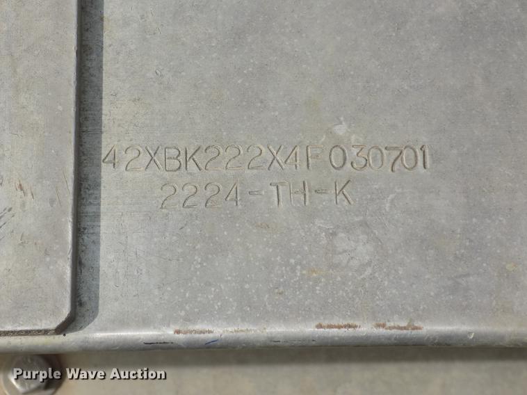 image for item DZ9682 2004 Seamark Kenosha boat