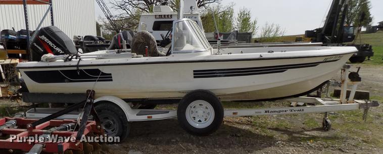 image for item DZ9683 1992 Ranger boat