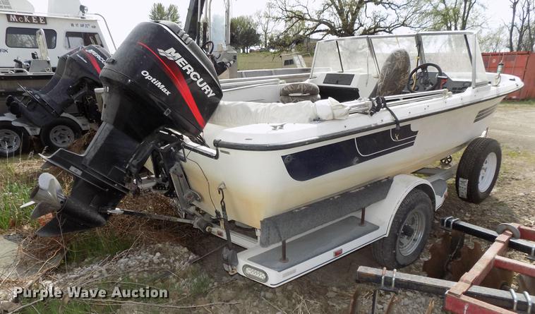 image for item DZ9683 1992 Ranger boat
