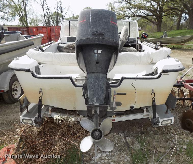 image for item DZ9683 1992 Ranger boat