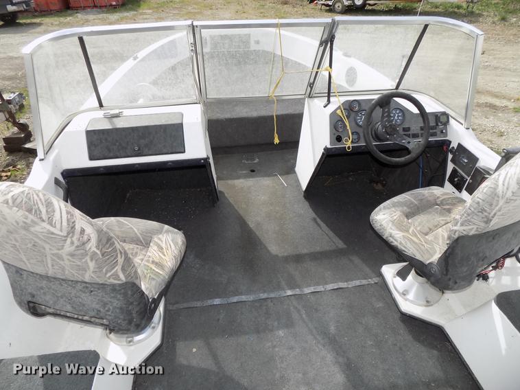 image for item DZ9683 1992 Ranger boat