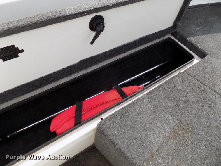 image for item DZ9683 1992 Ranger boat