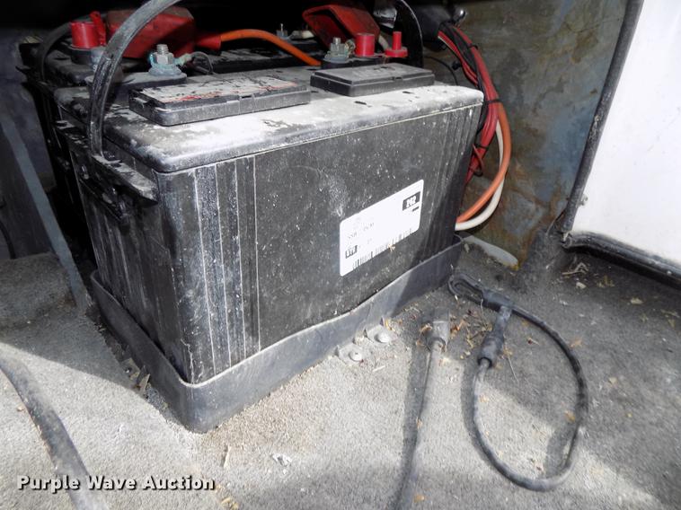 image for item DZ9683 1992 Ranger boat