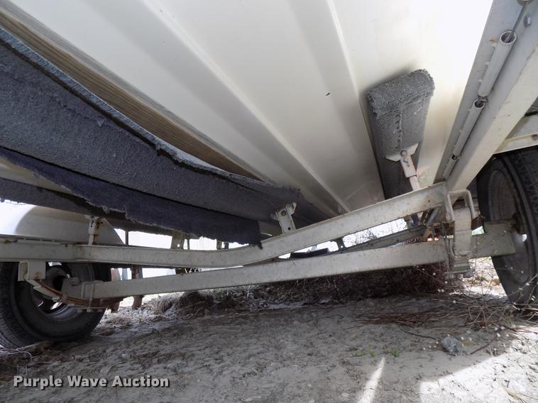 image for item DZ9683 1992 Ranger boat