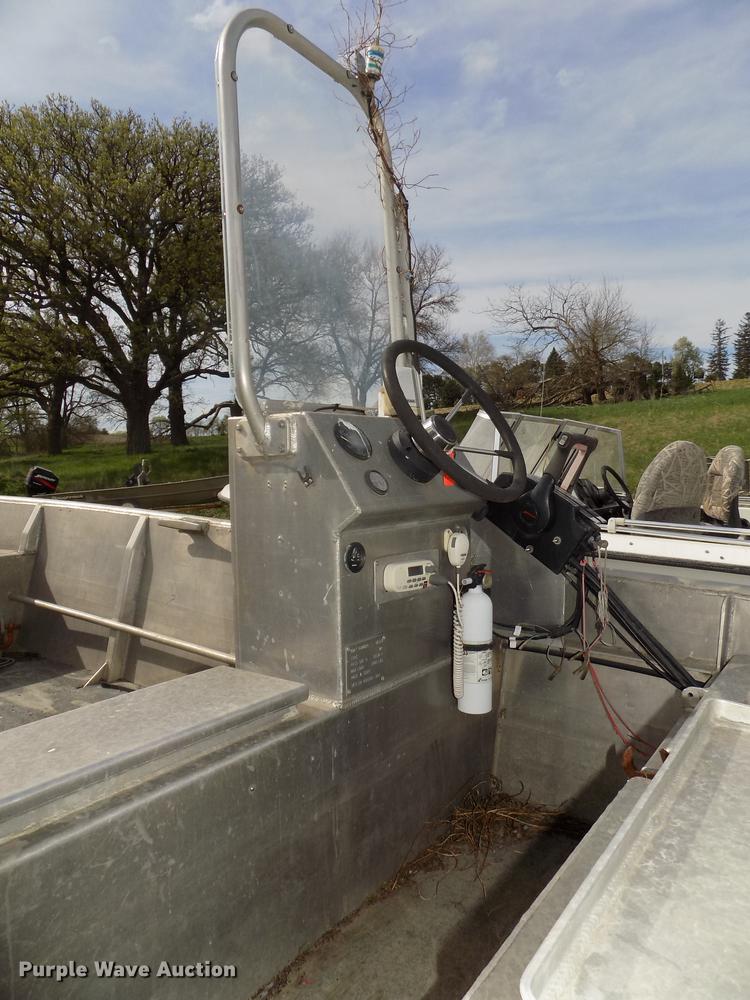 image for item DZ9684 1993 Munson WP boat