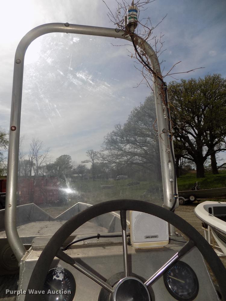 image for item DZ9684 1993 Munson WP boat