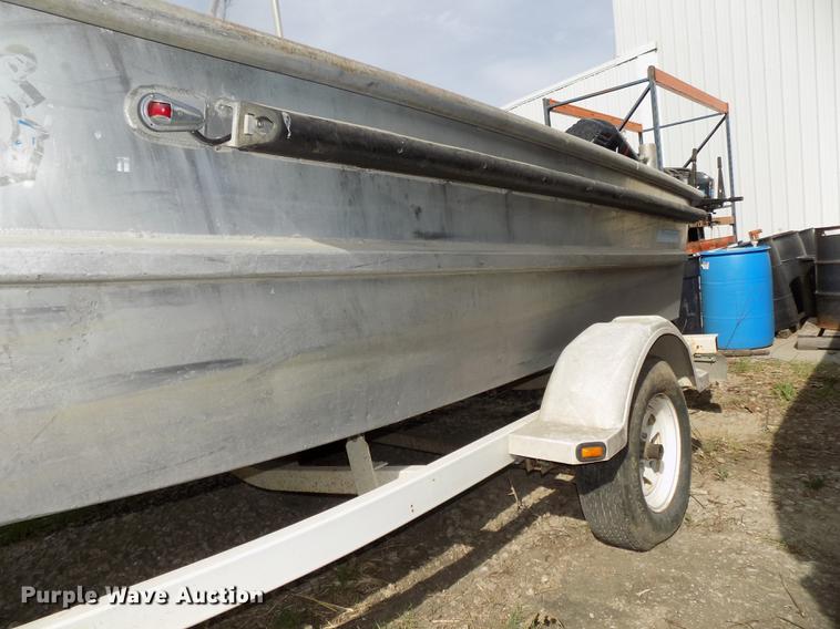 image for item DZ9684 1993 Munson WP boat