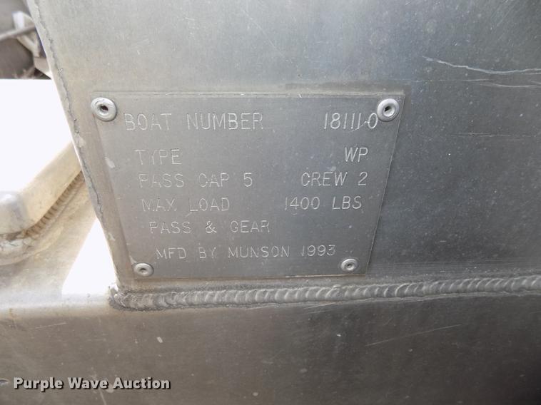 image for item DZ9684 1993 Munson WP boat