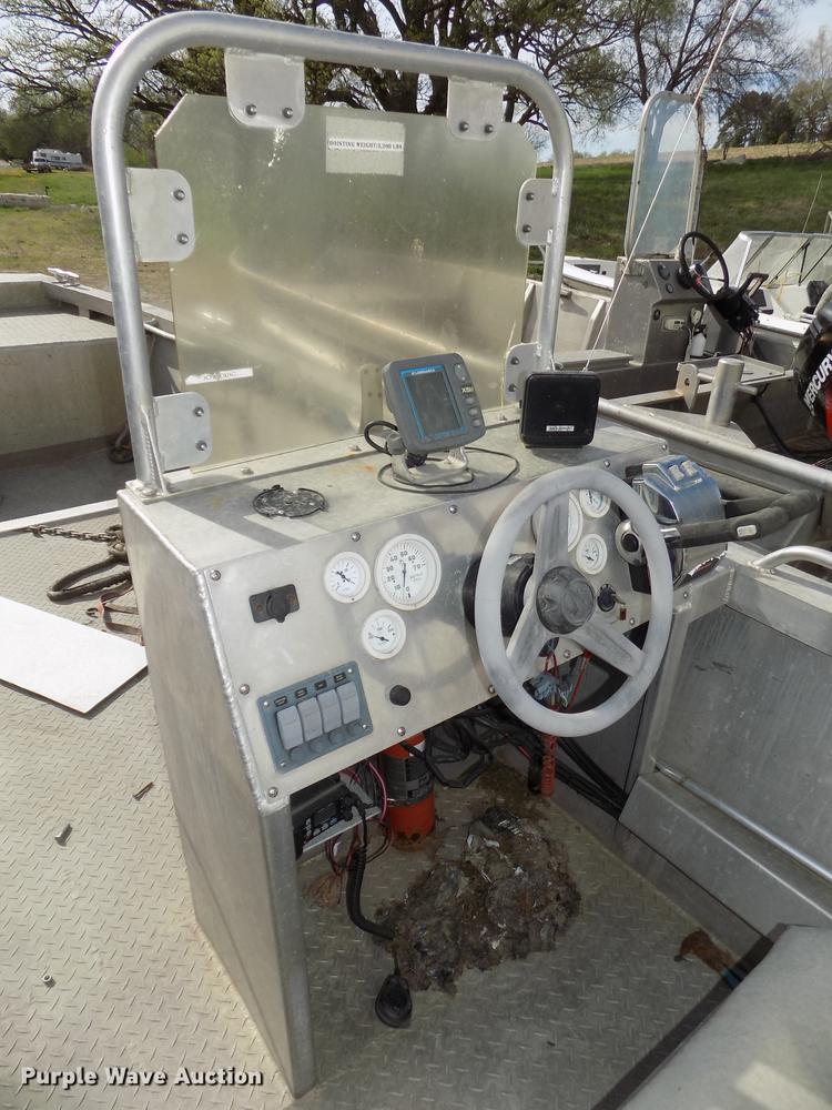 image for item DZ9685 2006 Lifetyme boat