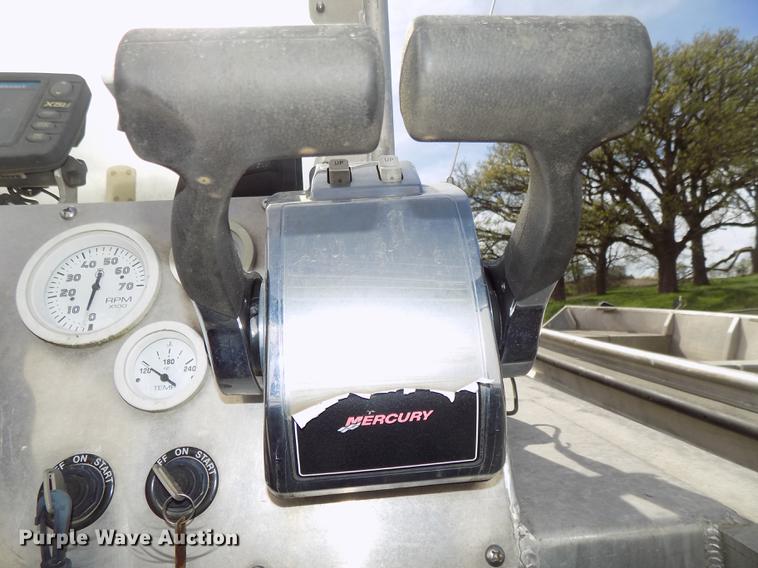 image for item DZ9685 2006 Lifetyme boat