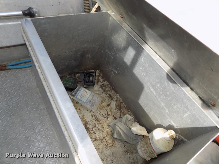 image for item DZ9685 2006 Lifetyme boat