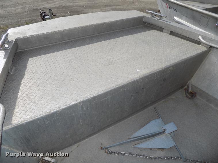 image for item DZ9685 2006 Lifetyme boat