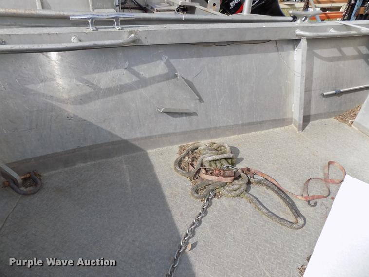 image for item DZ9685 2006 Lifetyme boat