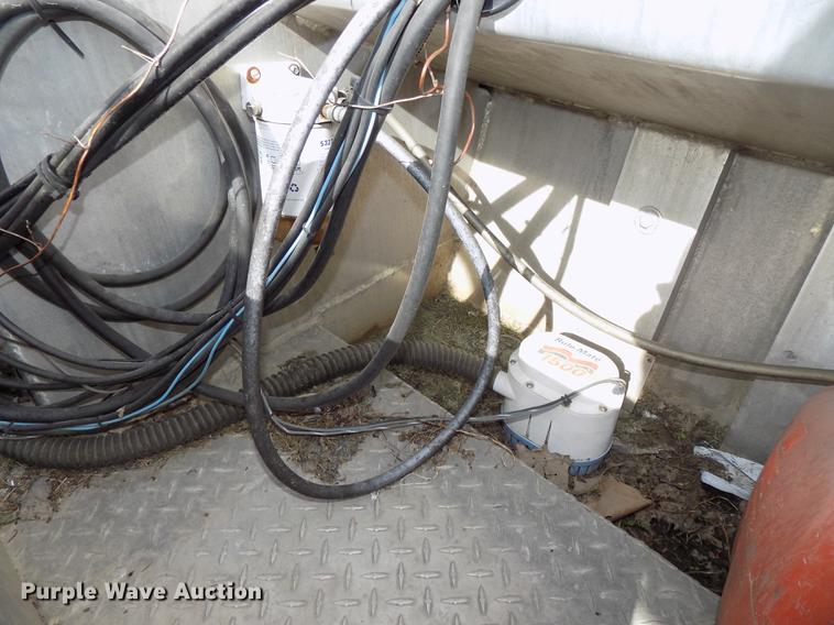 image for item DZ9685 2006 Lifetyme boat