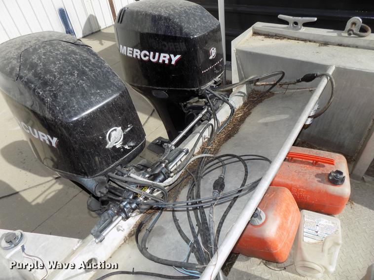 image for item DZ9685 2006 Lifetyme boat