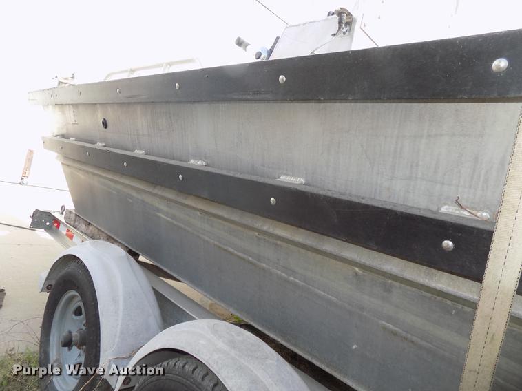 image for item DZ9685 2006 Lifetyme boat