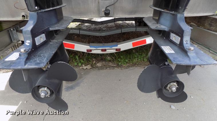 image for item DZ9685 2006 Lifetyme boat