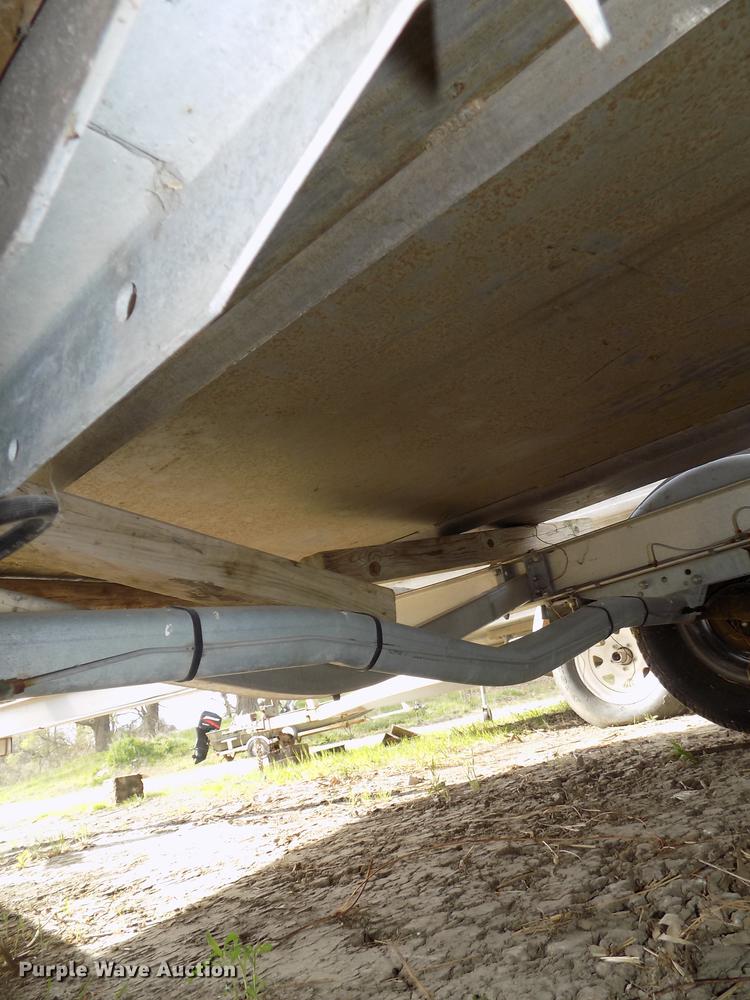 image for item DZ9685 2006 Lifetyme boat