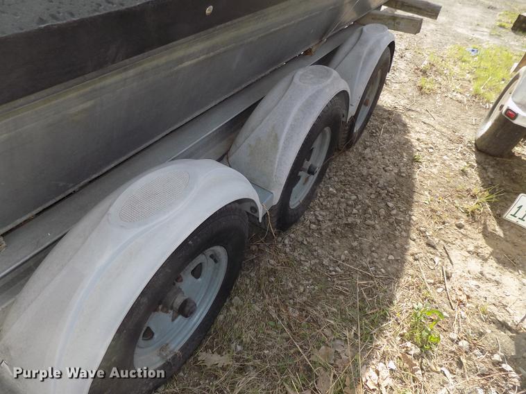 image for item DZ9685 2006 Lifetyme boat