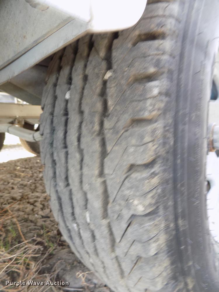 image for item DZ9685 2006 Lifetyme boat