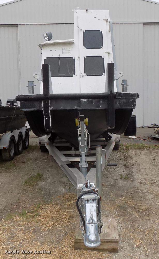 image for item DZ9687 1989 Sea Ark dredging crew boat