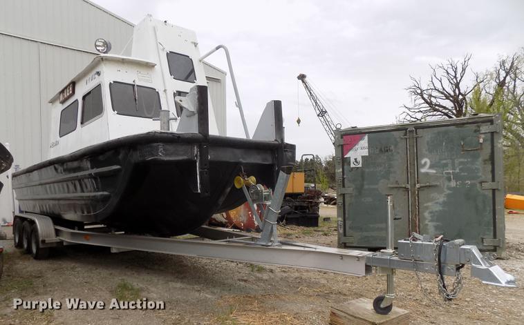 image for item DZ9687 1989 Sea Ark dredging crew boat