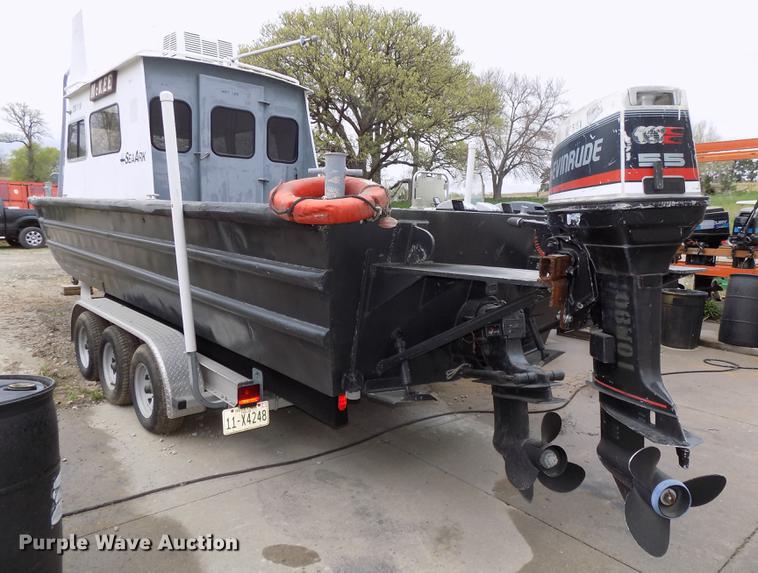 image for item DZ9687 1989 Sea Ark dredging crew boat