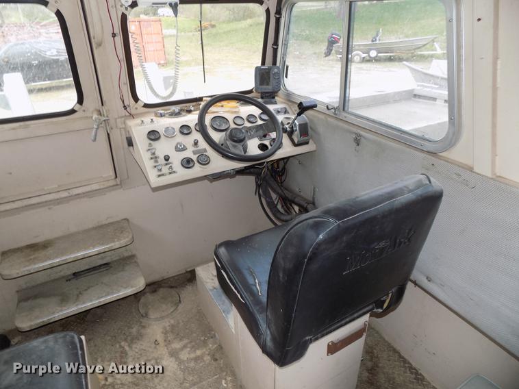 image for item DZ9687 1989 Sea Ark dredging crew boat