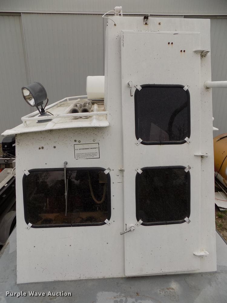 image for item DZ9687 1989 Sea Ark dredging crew boat