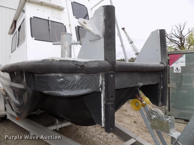 image for item DZ9687 1989 Sea Ark dredging crew boat