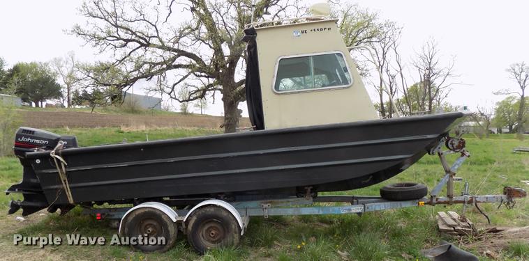 image for item DZ9688 1994 Monark boat