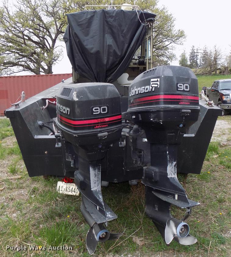 image for item DZ9688 1994 Monark boat