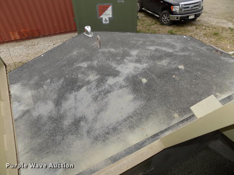 image for item DZ9688 1994 Monark boat