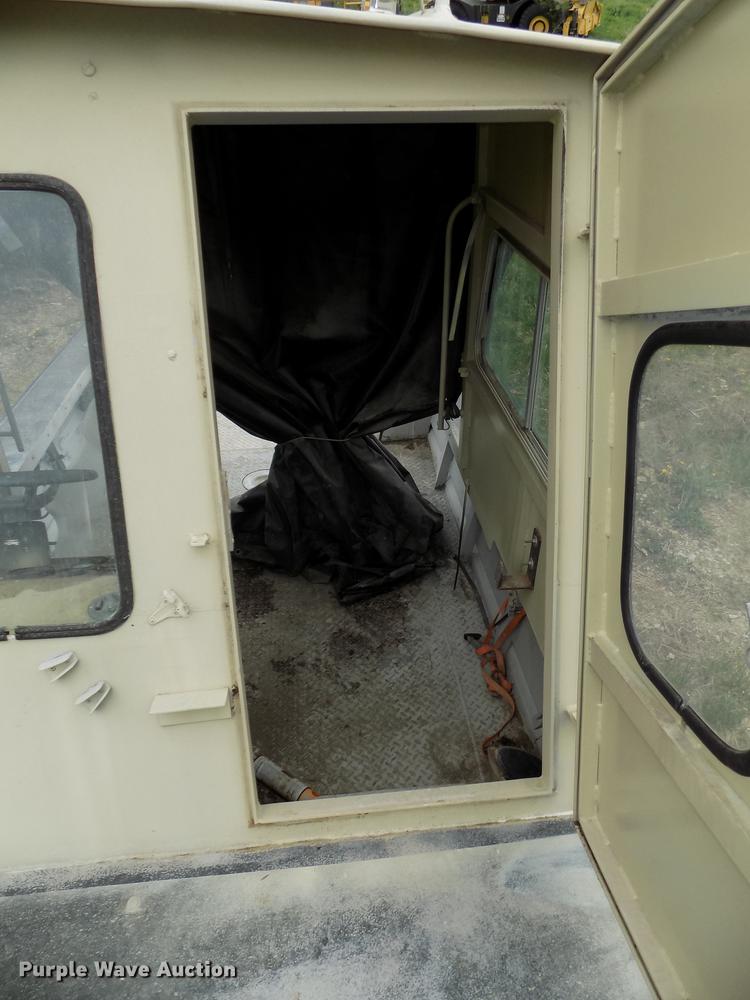 image for item DZ9688 1994 Monark boat