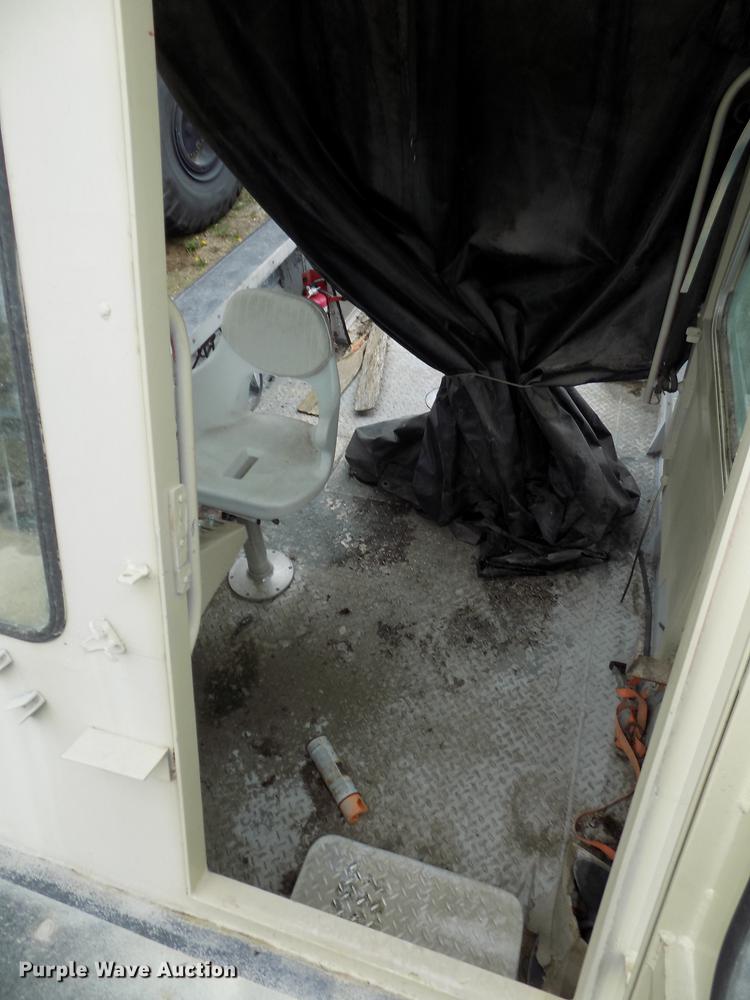 image for item DZ9688 1994 Monark boat