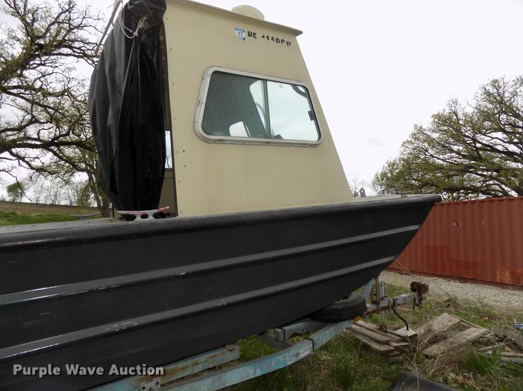 image for item DZ9688 1994 Monark boat