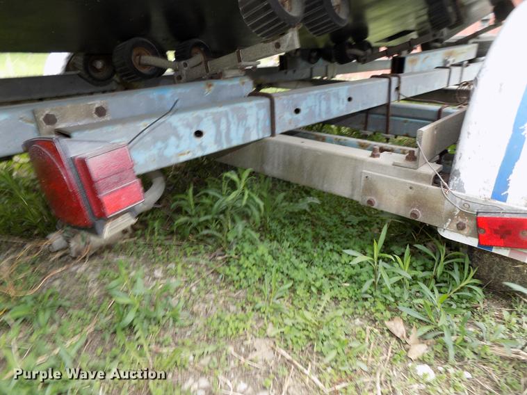 image for item DZ9688 1994 Monark boat